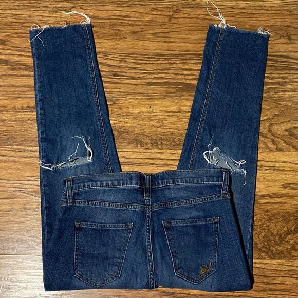 EXPRESS Girlfriend Denim Distressed Medium Wash Jeans Women Size 2 - Picture 2 of 9